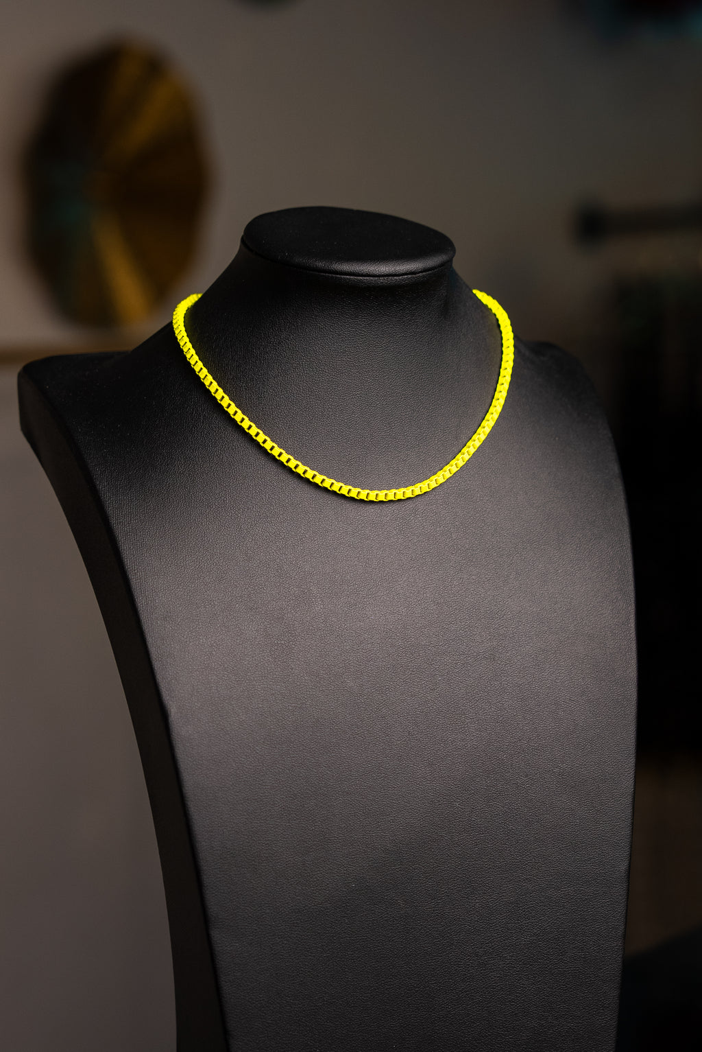 Enameled Chocker