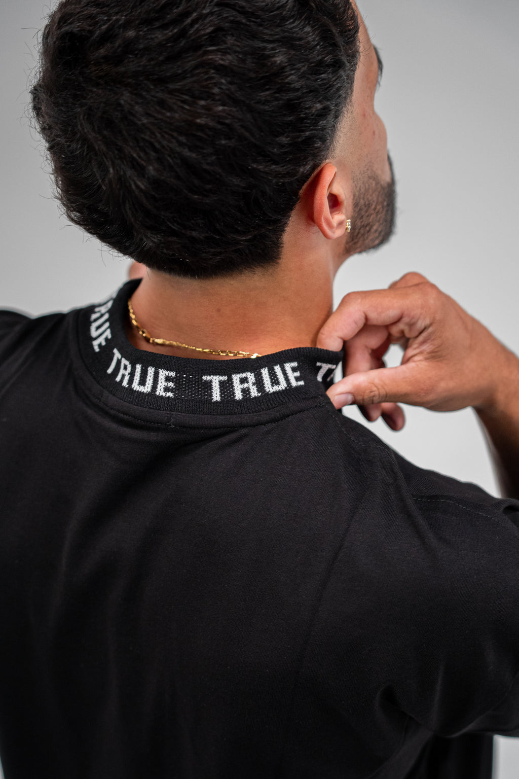 TRUE Knitted Collar OS Tshirt
